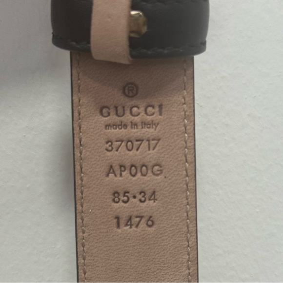 Gucci Black Skinny Leather Interlocking Logo Belt - Picture 4 of 4